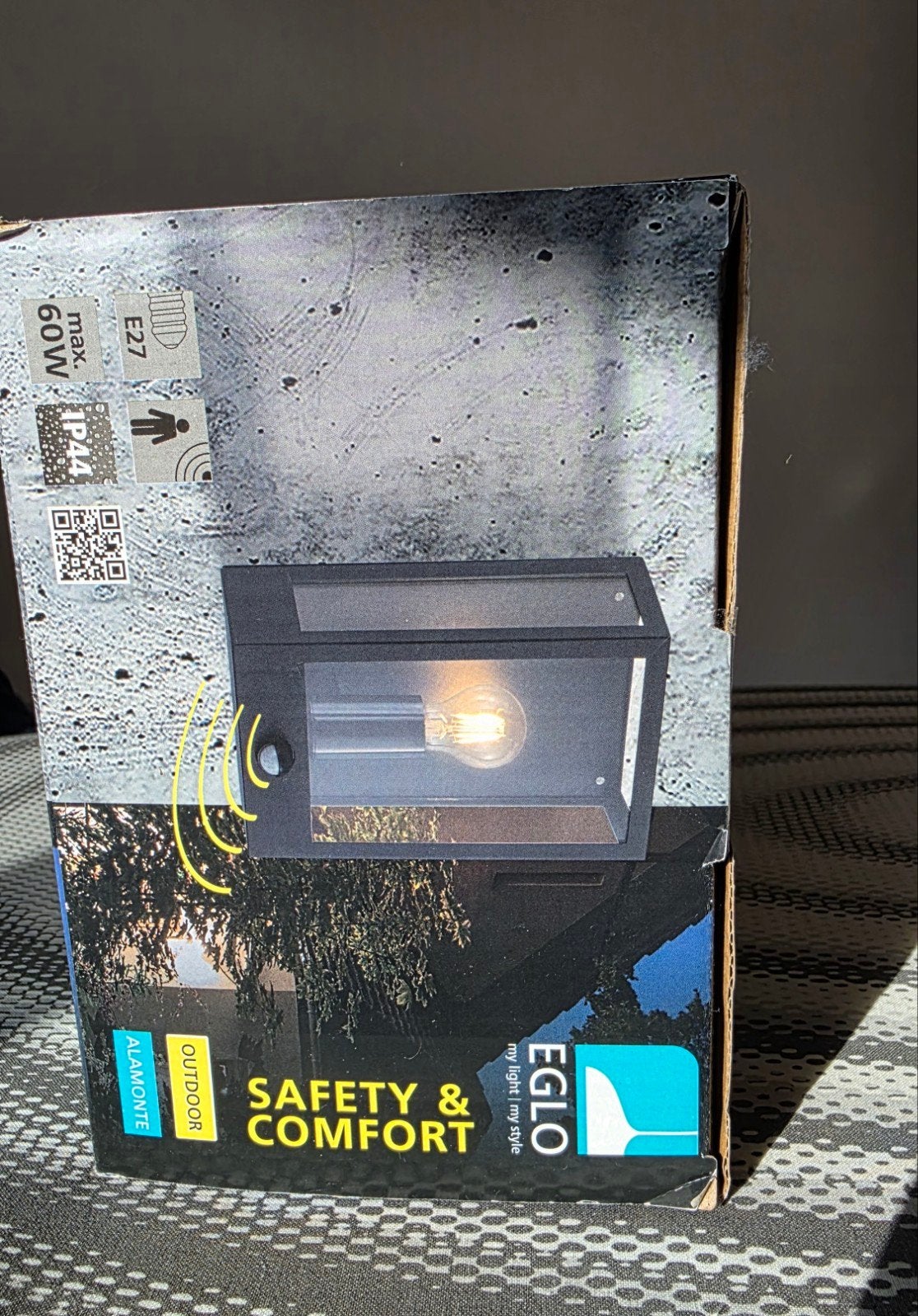 Eglo nieuwe wandlamp voor buiten met zwarte sensor Ip44, Tuin en Terras, Ophalen, Wandlamp, Nieuw, 50 tot 250 watt
