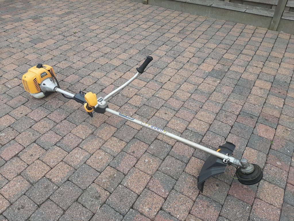 Bosmaaier Stiga SBC 252D, Ophalen, Gebruikt, Benzine-grasmaaier