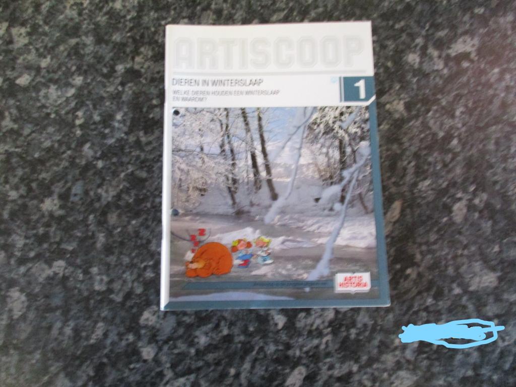 artiscoop dieren in winterslaap, Boeken, Ophalen of Verzenden, Zo goed als nieuw