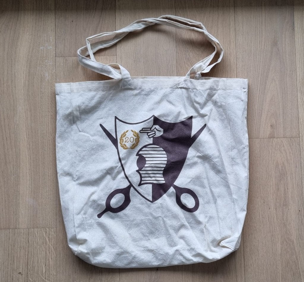 Sac fourre-tout 20 ans de Kapper Kaprijke à Gand, Bijoux, Sacs & Beauté, Enlèvement ou Envoi, Comme neuf