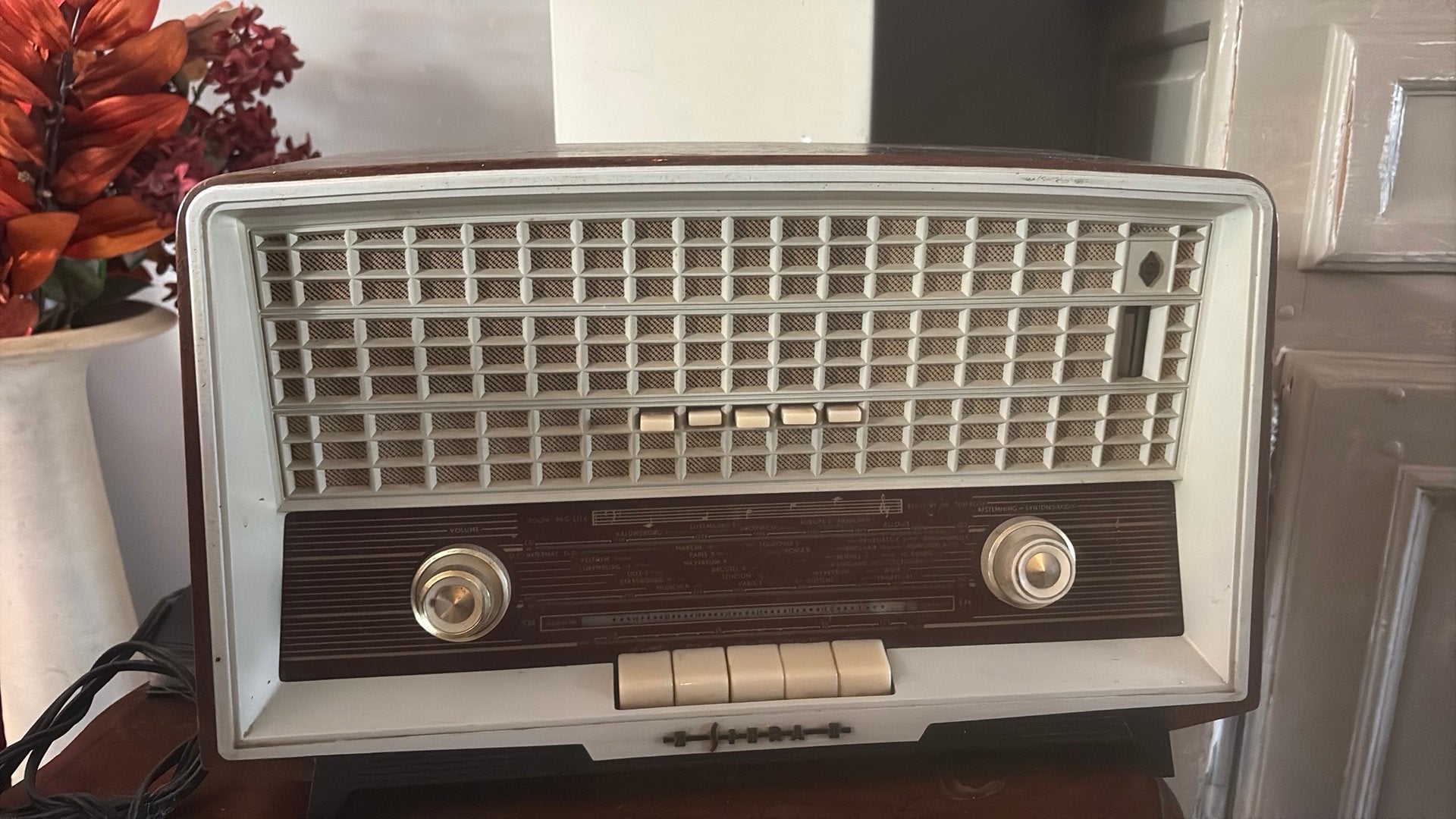 Radio à lampes vintage SBR (années 60), belle déco, Enlèvement ou Envoi, Utilisé, Radio
