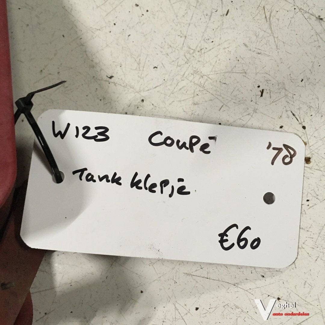 Mercedes W123 Coupe 1978  Tankklep, Gebruikt, -, Deur, -