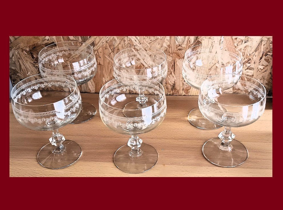 6 kristallen bekers van Baccarat, Ophalen