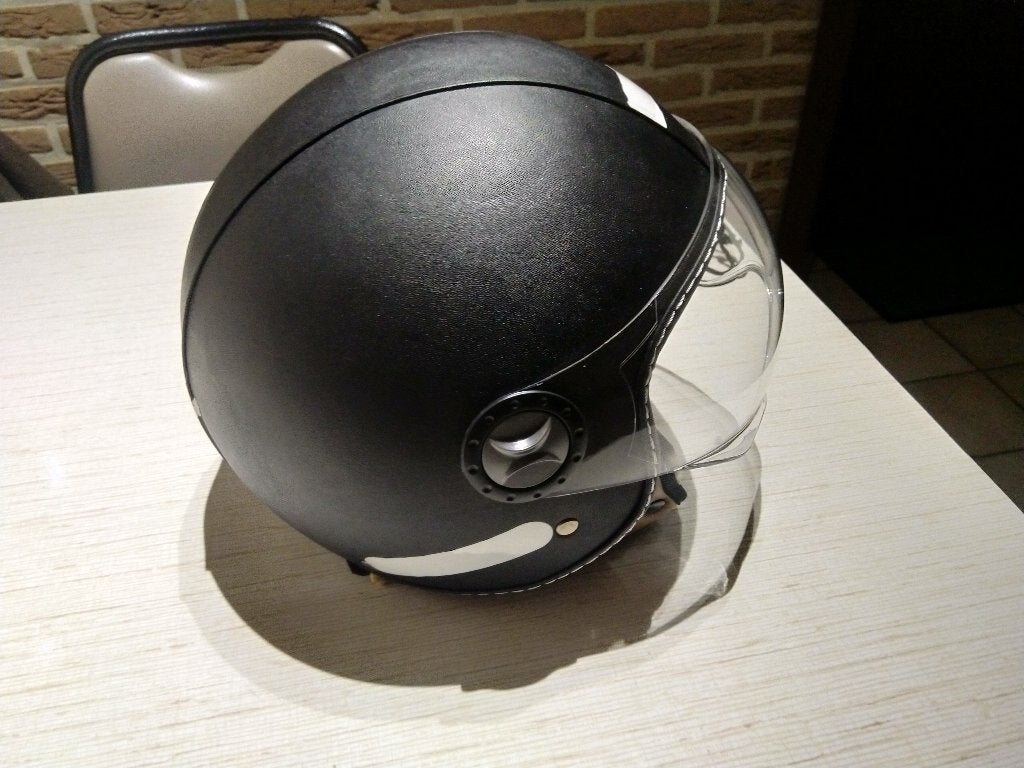 zwart lederen brommerhelm, Fietsen en Brommers, Ophalen, Zo goed als nieuw, Large