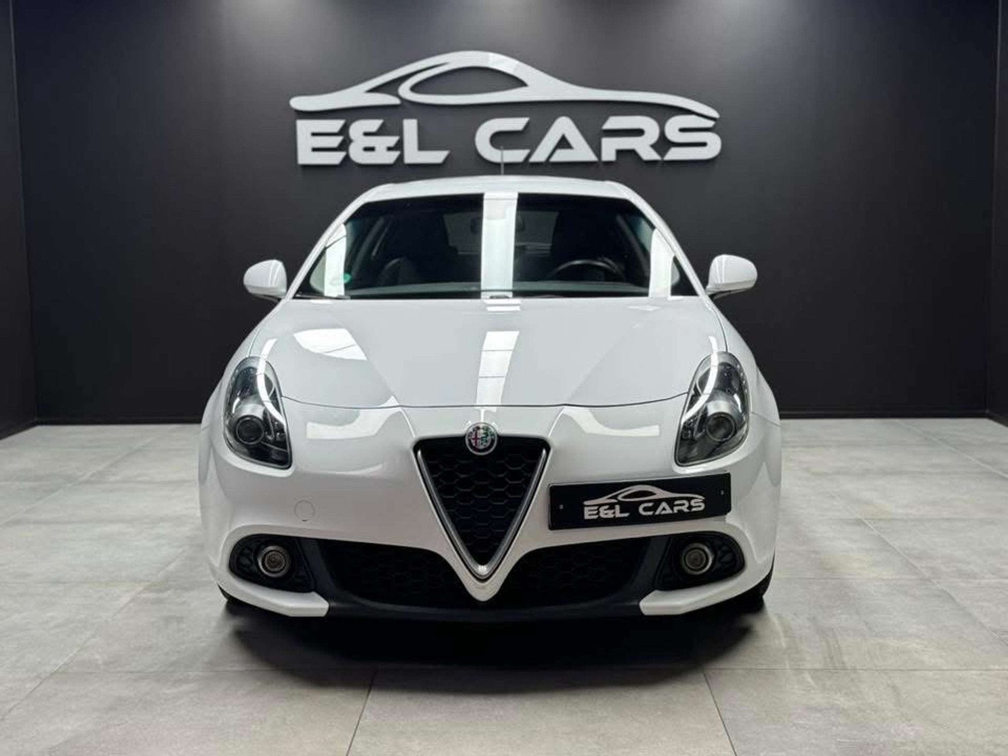 Alfa Romeo Giulietta Réservé (bj 2017), Auto's, Alfa Romeo, USB, Gebruikt, Leder, Bedrijf