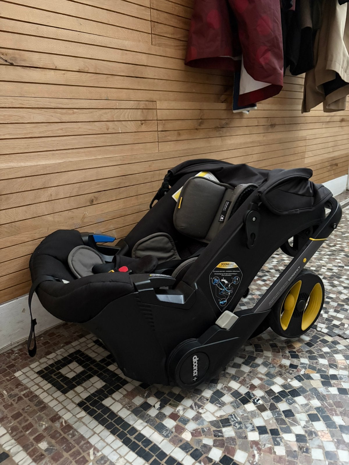 Doona i i-size autostoel, inclusief isofix, Enfants & Bébés, Enlèvement ou Envoi, Comme neuf, Autres marques, Isofix