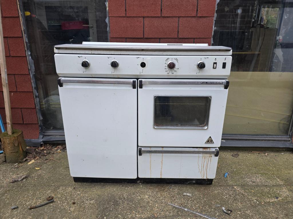 Gratis vintage gasfornuis, Ophalen, 4 kookzones, Gas, Niet werkend
