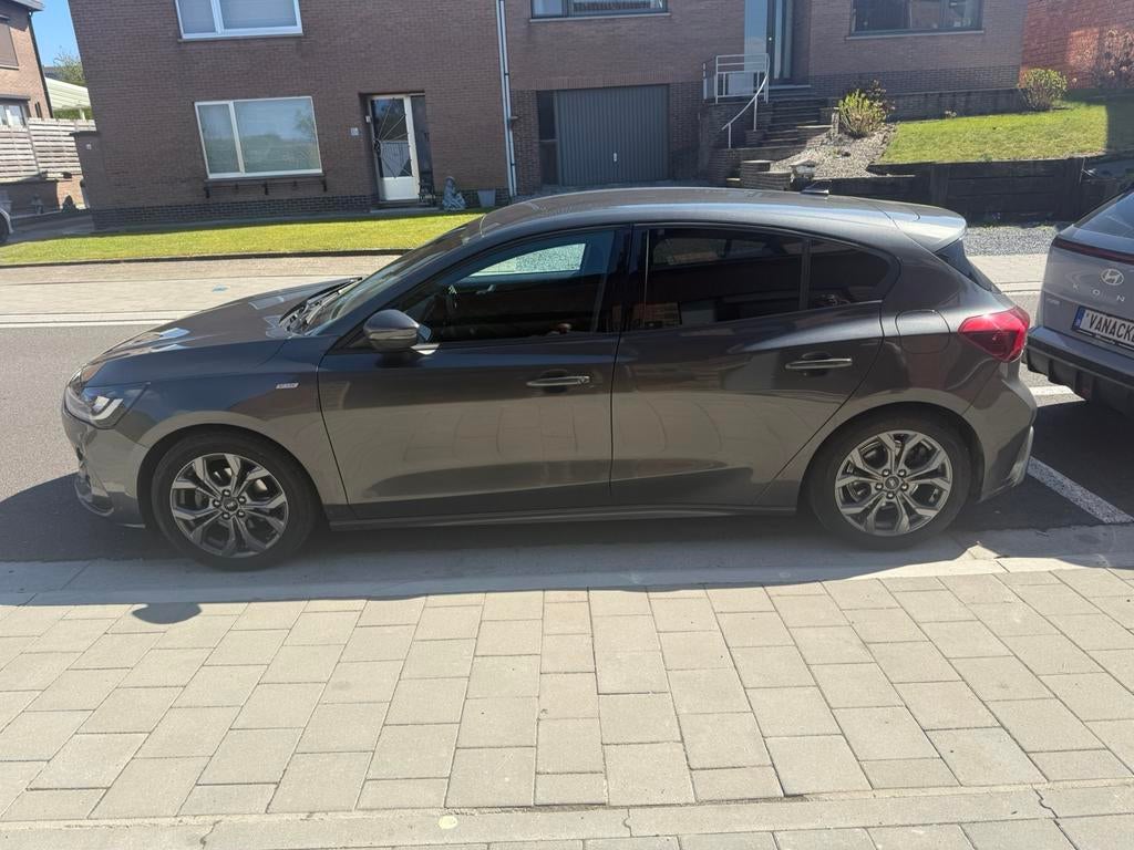 Ford focus st-line X, Stof, Berline, 5 deurs, Dealer onderhouden