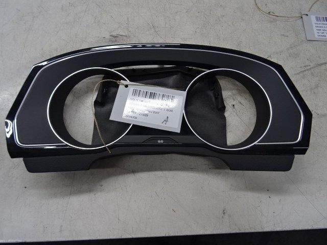 DIVERSEN DIVERS Volkswagen Passat (3G2) (01-2014/-), Gebruikt, Volkswagen