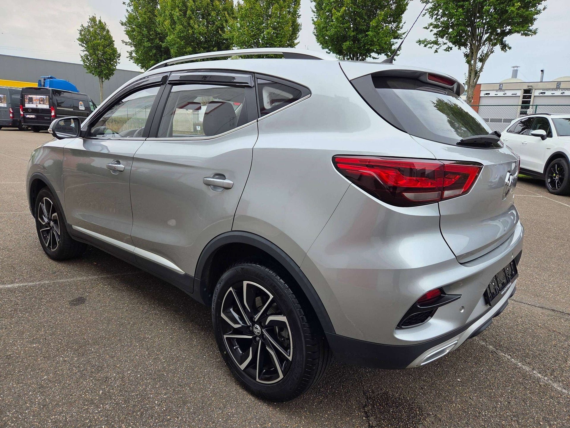 MG ZS 1.0 T-GDi Luxury Keyless/Leder/Camera/Carplay, Autos, MG, Argent ou Gris, Entreprise, ZS, Entretenue par le concessionnaire