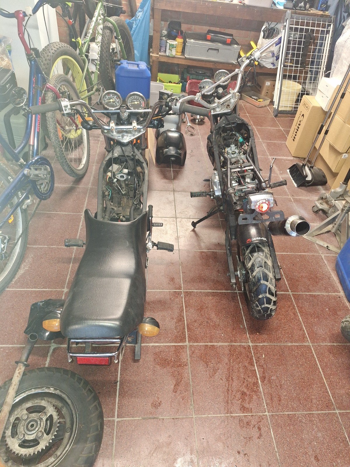 skyteam PBR 49 CC + 110 CC, Enlèvement