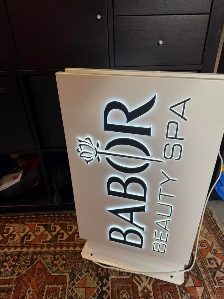 Heel mooi verlicht Babor display bord 80/45/8, Ophalen of Verzenden, Zo goed als nieuw
