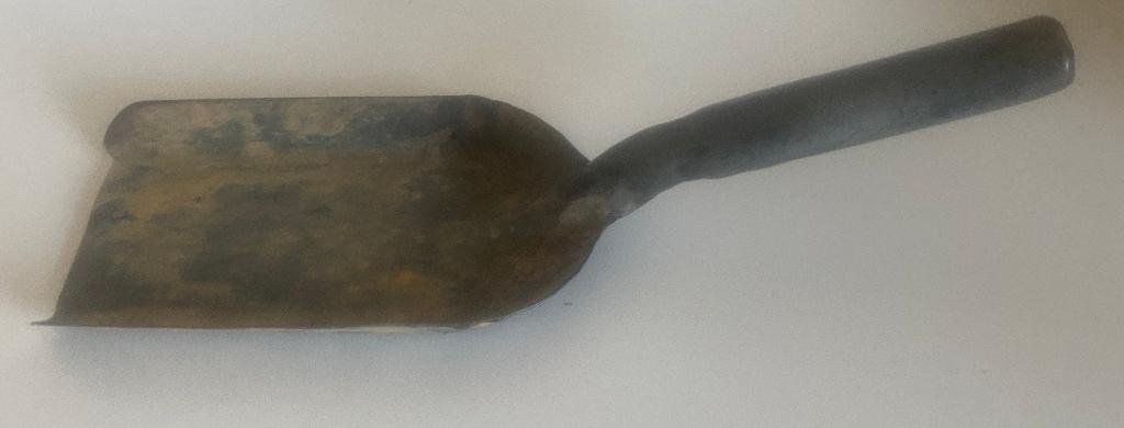 Ancienne pelle à charbon; à cendres en acier vintage., Jardin & Terrasse, Outils à main, Enlèvement, Utilisé, Pelle