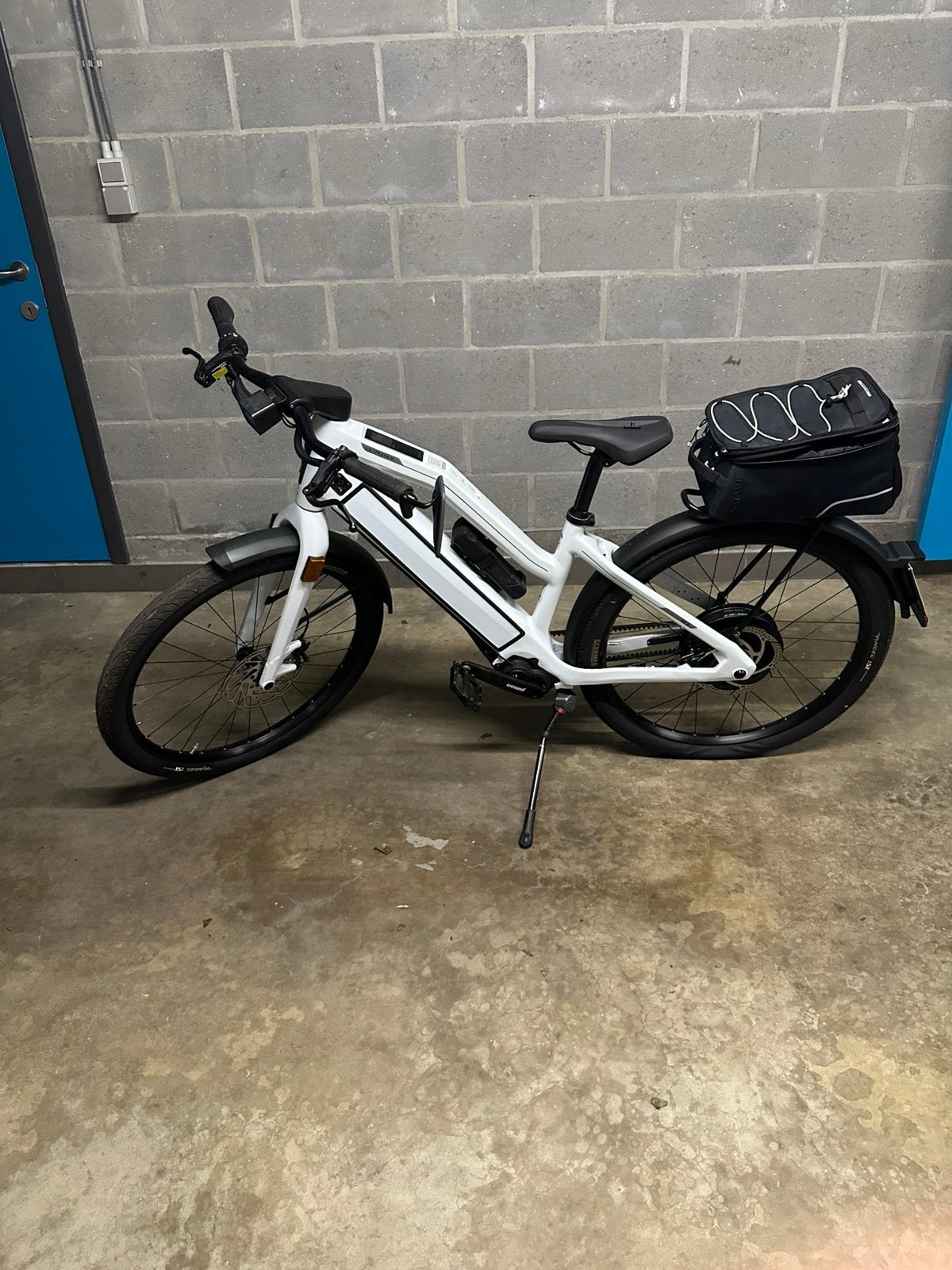 Stromer ST3 pineon (medium) - wit - btw aftrekbaar, Ophalen, Zo goed als nieuw, Stromer