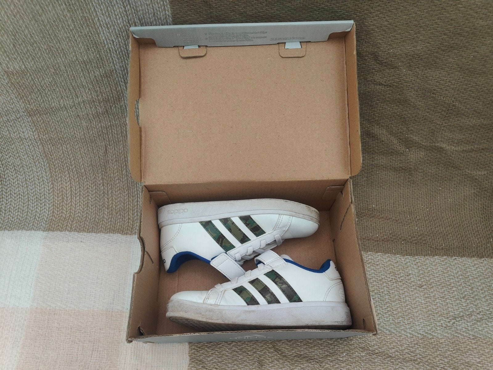 Sneakers, Kinderen en Baby's, Babykleding | Schoentjes en Sokjes, Adidas, Schoentjes, Jongetje of Meisje, Ophalen of Verzenden