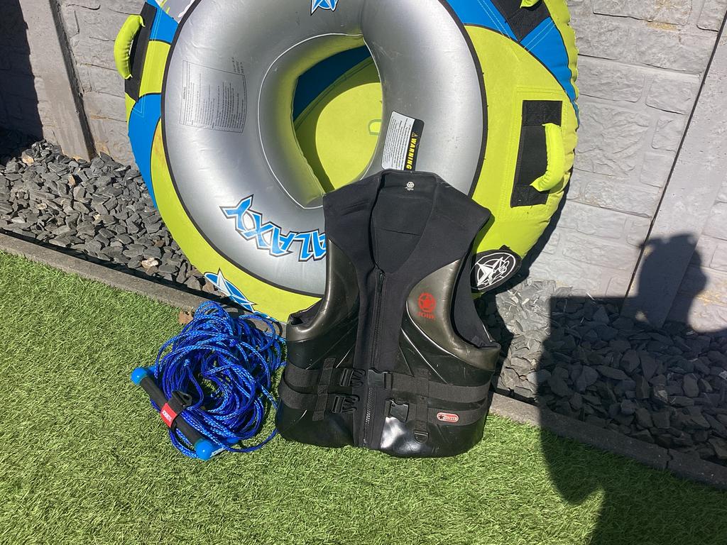 Jobe Galaxy funtube, Sports nautiques & Bateaux, Sports Nautiques & Bateaux Autre, Enlèvement, Comme neuf