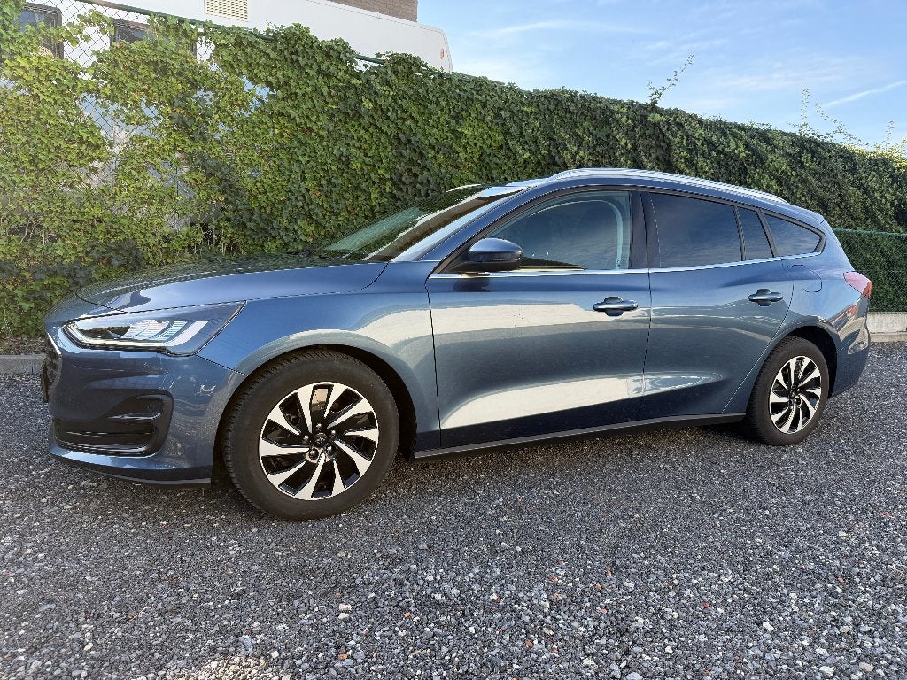 Ford Focus 2023, benz+elekt, 62.000 km, Stof, Euro 6, Blauw, Hybride Elektrisch/Benzine