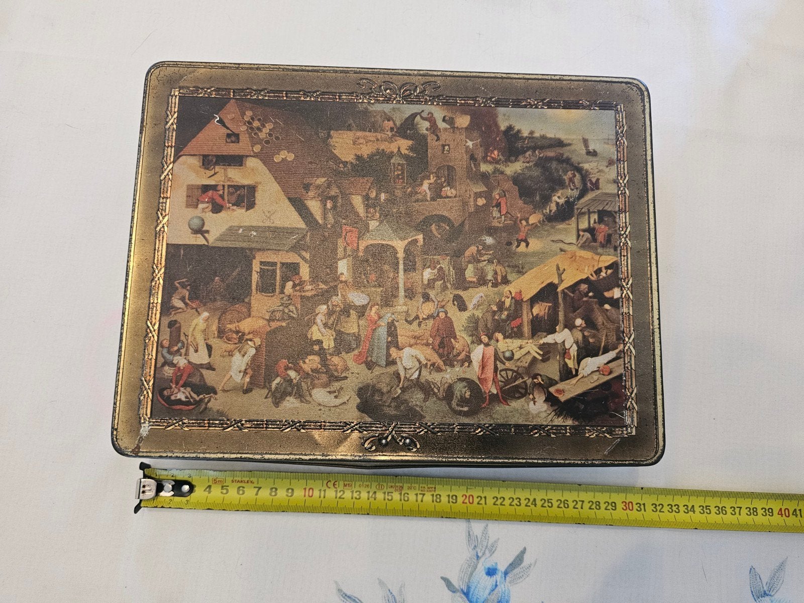Vintage DBF blikken koekjesdoos Pieter Brueghel, Enlèvement