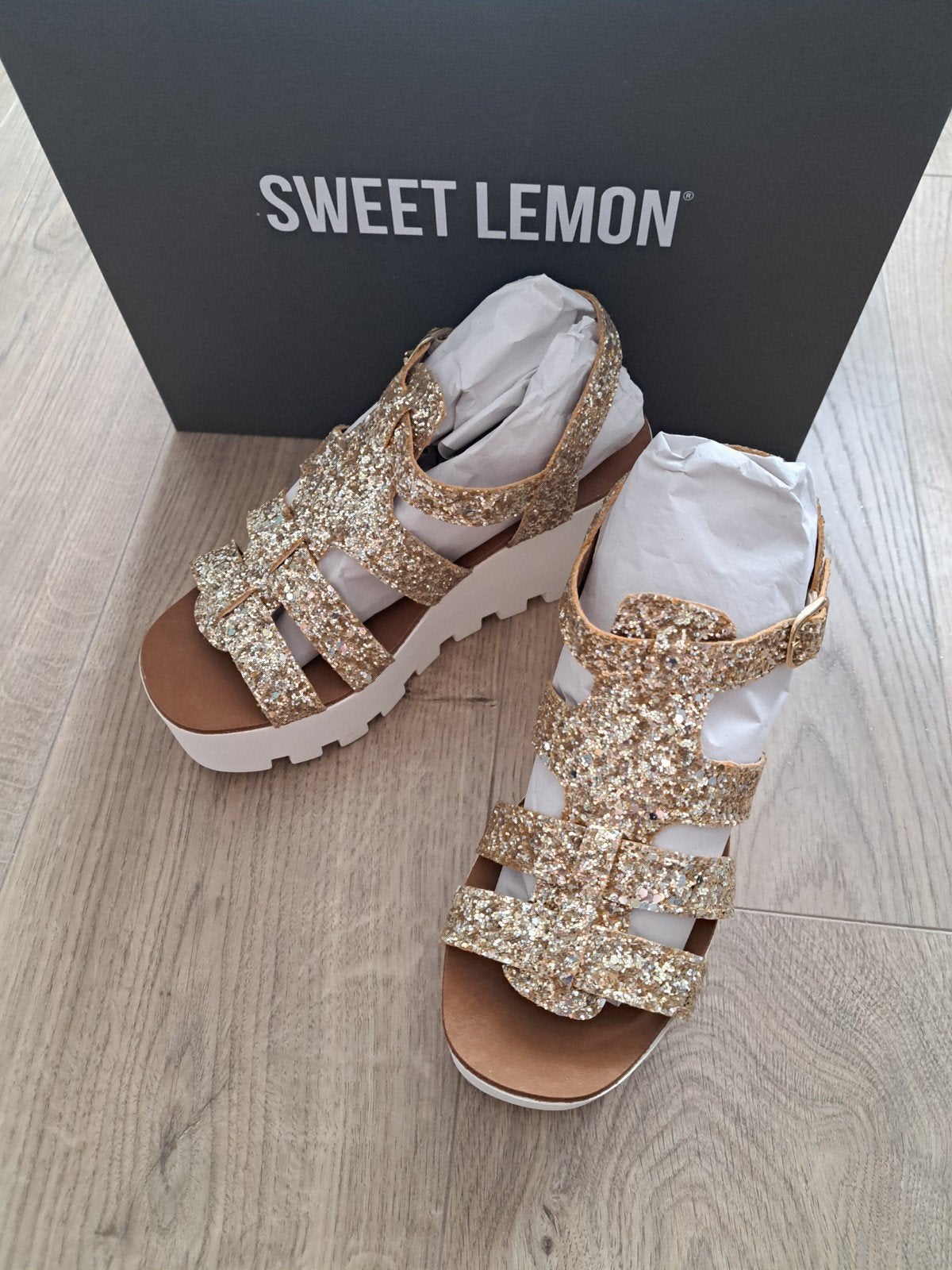 Jolies Sandales Sweet Lemon P36 neuves, Vêtements | Femmes, Chaussures, Neuf, Enlèvement ou Envoi, Autres couleurs, Sweet Lemon