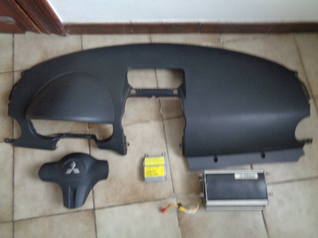 Kit airbag Mitsubishi Colt 2004-2008, Enlèvement ou Envoi, Utilisé, Mitsubishi