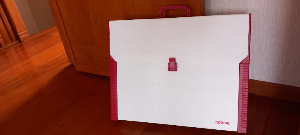 Carte de rotring avec planche à dessin et accessoires, Enlèvement, Utilisé, Moins de 130 cm