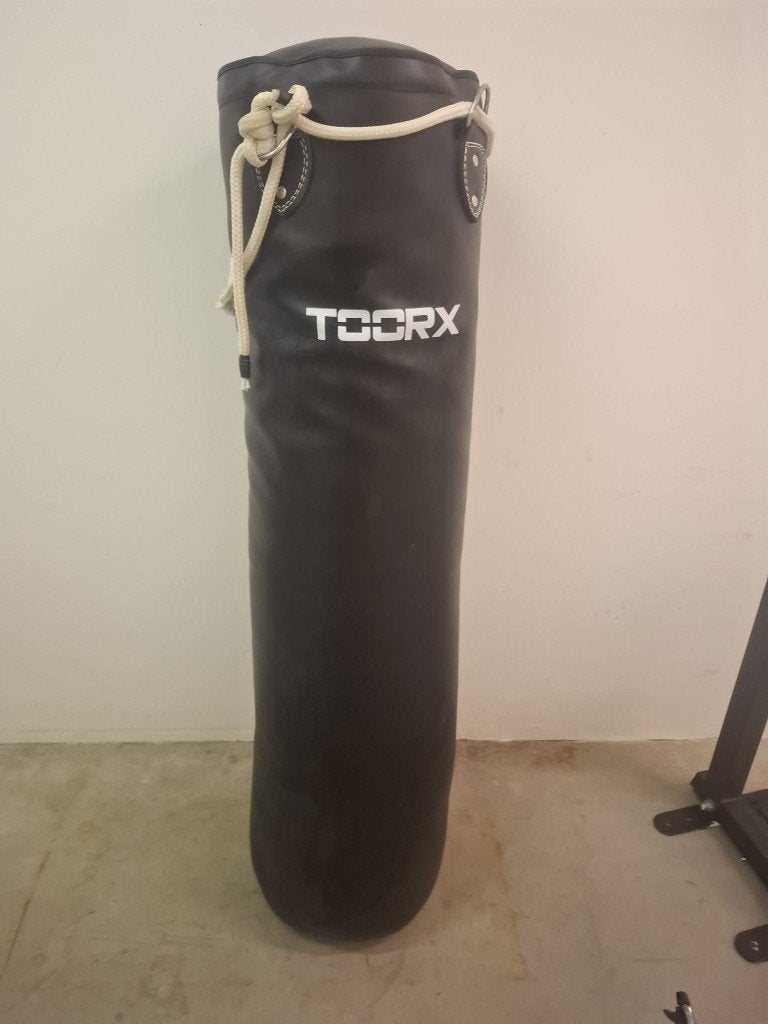 Sac de boxe avec fixation murale, Sports & Fitness, Enlèvement, Comme neuf, Sac de boxe
