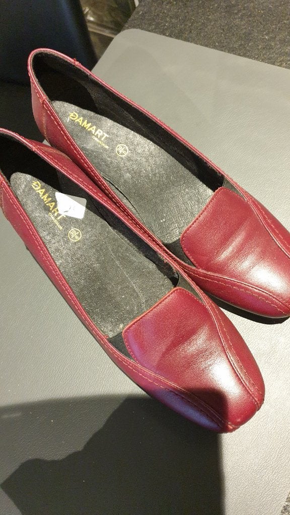 1 PAIRE DE CHAUSSURES BORDEAUX POUR FEMME, Enlèvement ou Envoi, Autres couleurs, Porté, Damart