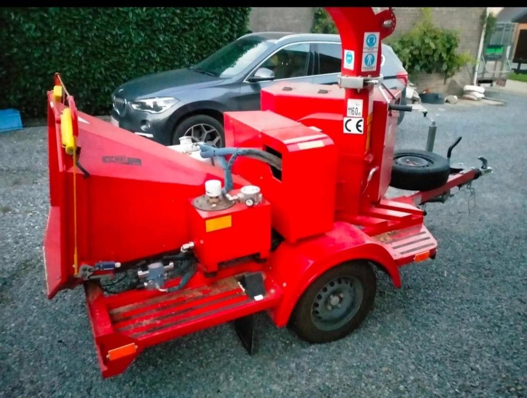 Broyeur de branches, Ophalen, Gebruikt, Benzine