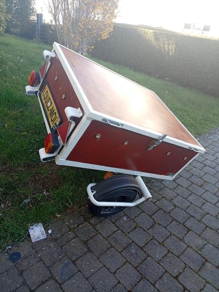 REMORQUE WESTFALIA ESSEN VINTAGE ANNÉE 70, Enlèvement
