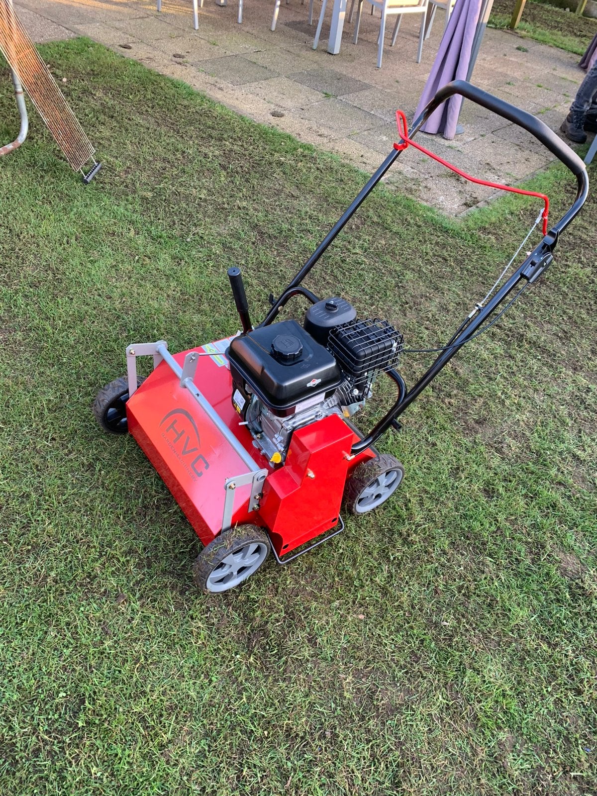Verticuteermachine te huur (benzine), Tuin en Terras, Ophalen, Zo goed als nieuw, Benzine