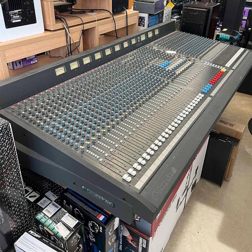Soundcraft K2/40ch + psu, Musique & Instruments, Tables de mixage, Enlèvement, Utilisé, 20 canaux ou plus