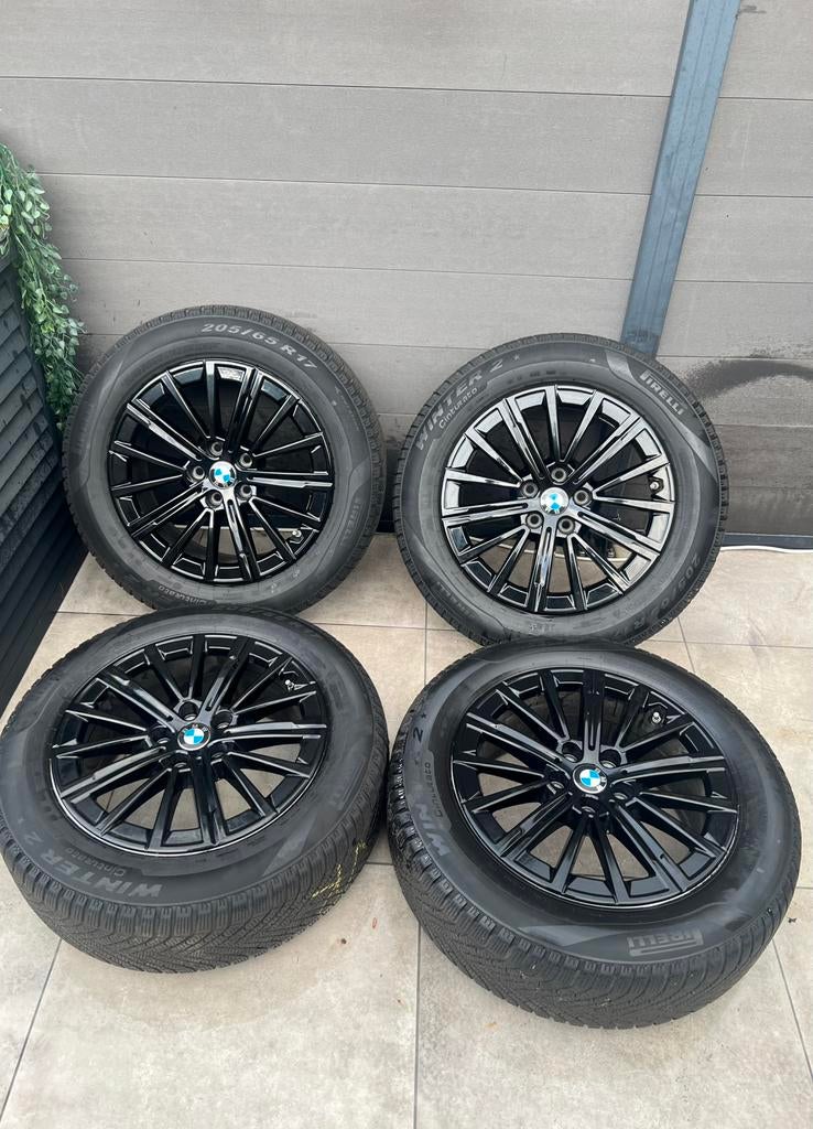 BMW style 833 wintervelgen X1 X2 iX1 iX2 u10 u11 205-65-17, Auto-onderdelen, Banden en Velgen, Ophalen, Gebruikt, Banden en Velgen