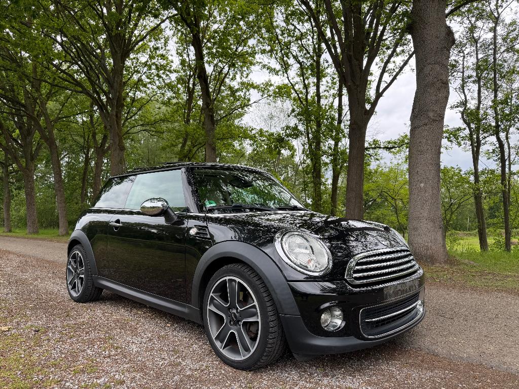 Mini Cooper One 1.6i 98pk LCI Chili, Auto's, Mini, Bedrijf, One, ABS, Airbags, Automatische klimaatregeling, Bluetooth, Boordcomputer