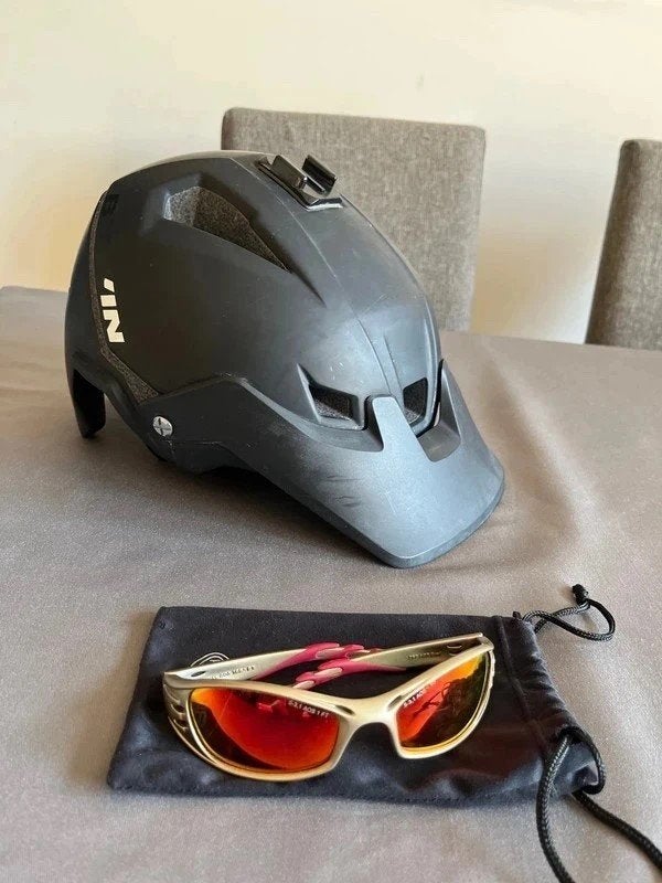 Helm +fietsbril, Fietsen en Brommers, Ophalen of Verzenden, Gebruikt, L, Bovenkleding