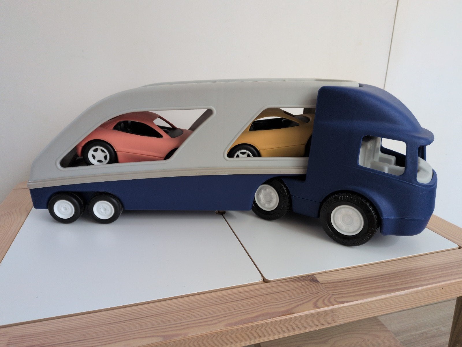 Little Tikes vrachtwagen en auto's, Ophalen, Zo goed als nieuw