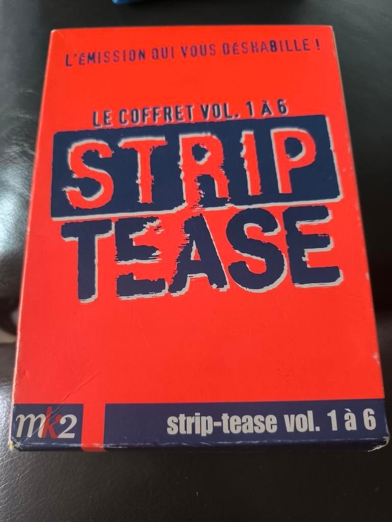 Coffret Strip tease vol 1 à 6, Enlèvement ou Envoi, Utilisé, Coffret