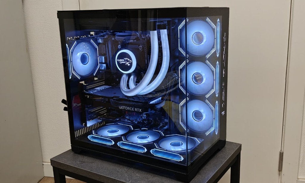 Gaming PC Ryzen 7 5700X - 32GB RAM - RTX 4060 - Waterkoeling, Computers en Software, Ophalen, AMD Ryzen 7, NVIDIA, 32 GB, Zo goed als nieuw