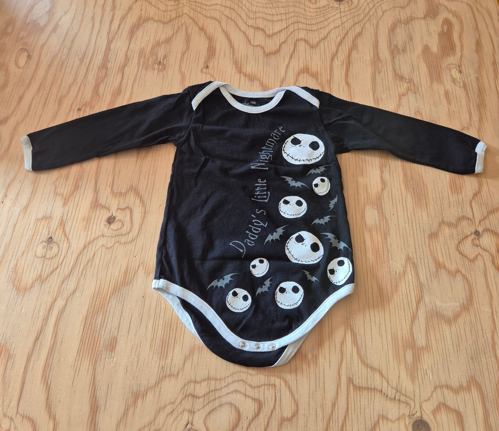 Halloween romper - Daddy's little nightmare - Maat 80, Disney, Nacht- of Onderkleding, Jongetje of Meisje, Ophalen of Verzenden