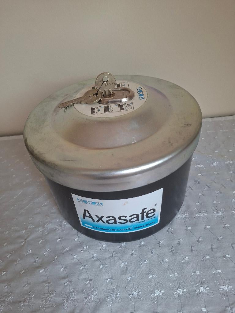 Axa safe rond kluisje voor caravan of elders, Ophalen, Zo goed als nieuw