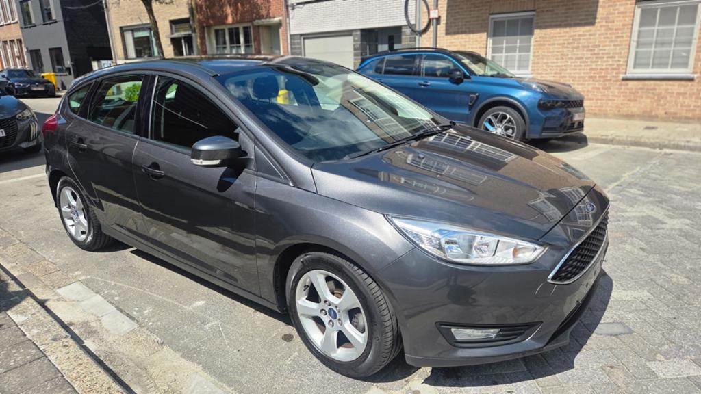 FORD FOCUS 1.0 BENZIN  KM 95000. BJ 2015, Auto's, Ford, Bedrijf, Focus, ABS, Adaptieve lichten, Airbags, Airconditioning, Alarm