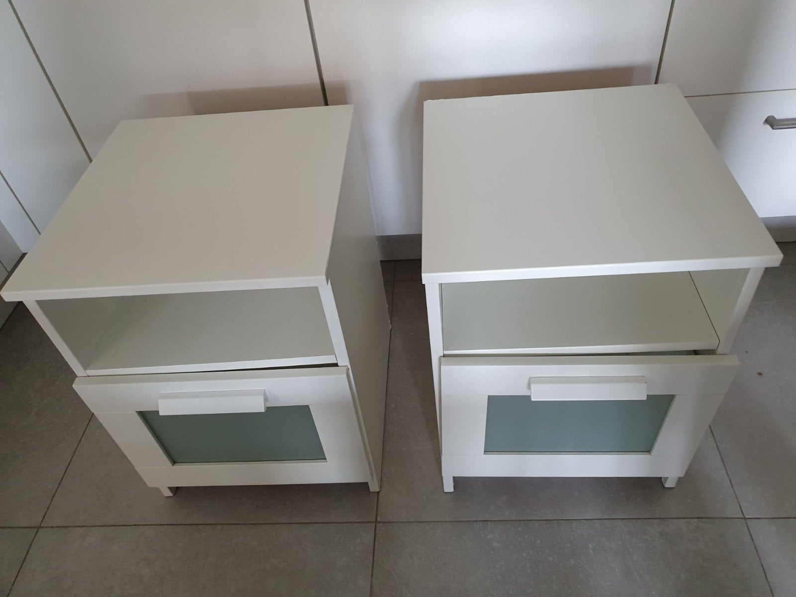 2 Tables Chevets, Enlèvement