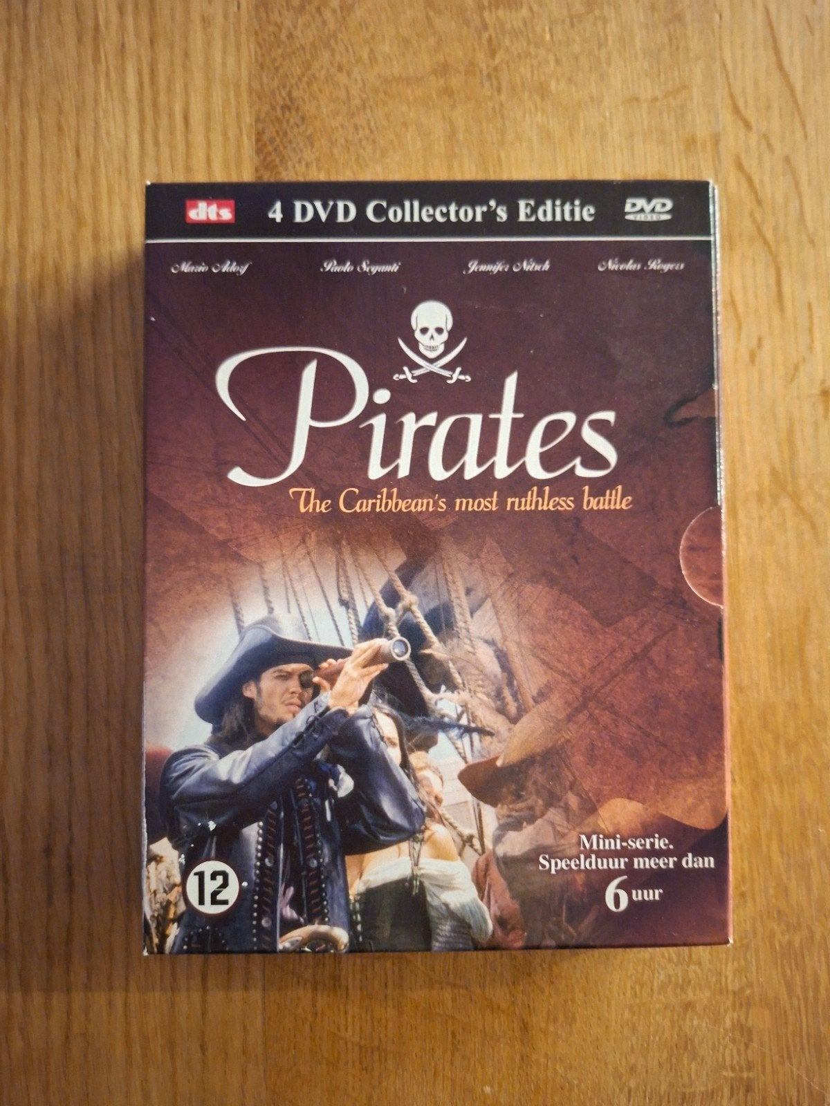 DVD. - BOX  - PIRATES  - THE CARRIBBEAN'S MOST RUTHLESS BATT, Italien, Enlèvement ou Envoi, Néerlandais, Comme neuf
