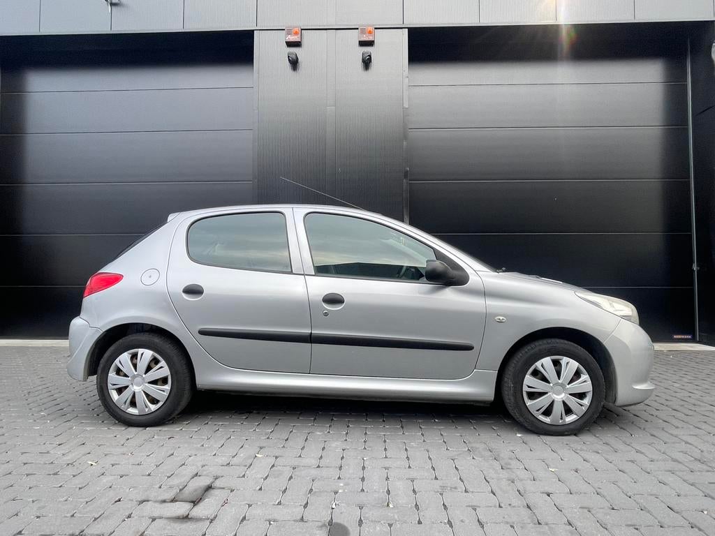 Peugeot 206 + Essence 1.2 Euro 5 Carnet complet Contrôle Ok, Autos, Achat, Entreprise, Boîte manuelle, Noir