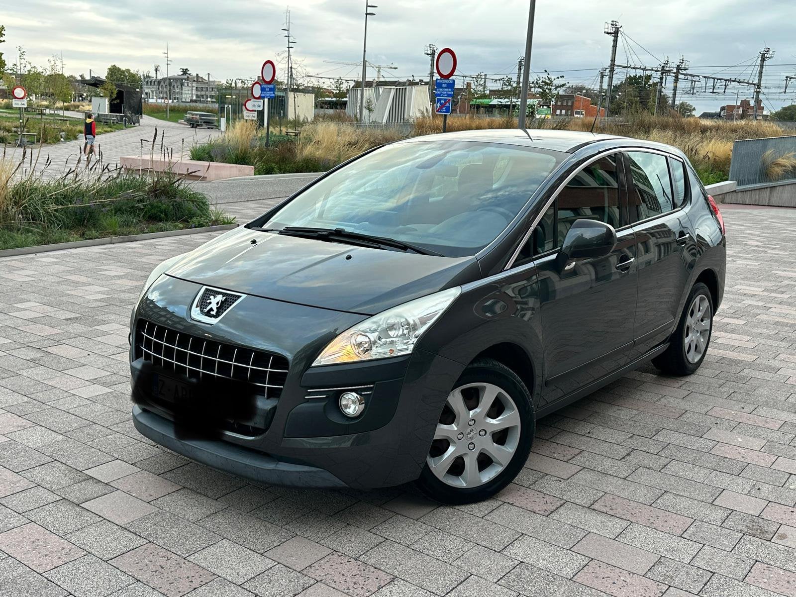 Peugeot 3008 1,6 L Essence 128000 KLM, Autos, Euro 5, Achat, Entreprise, https://public.car-pass.be/vhr/1842ecf2-192f-47e2-b94c-d1a293b1ef80