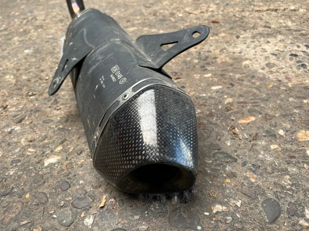Échappement acrapovic, Enlèvement ou Envoi