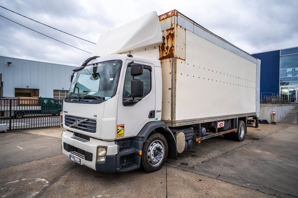 Volvo FE 280 (bj 2008), Achterwielaandrijving, Overige brandstoffen, Wit, Bedrijf