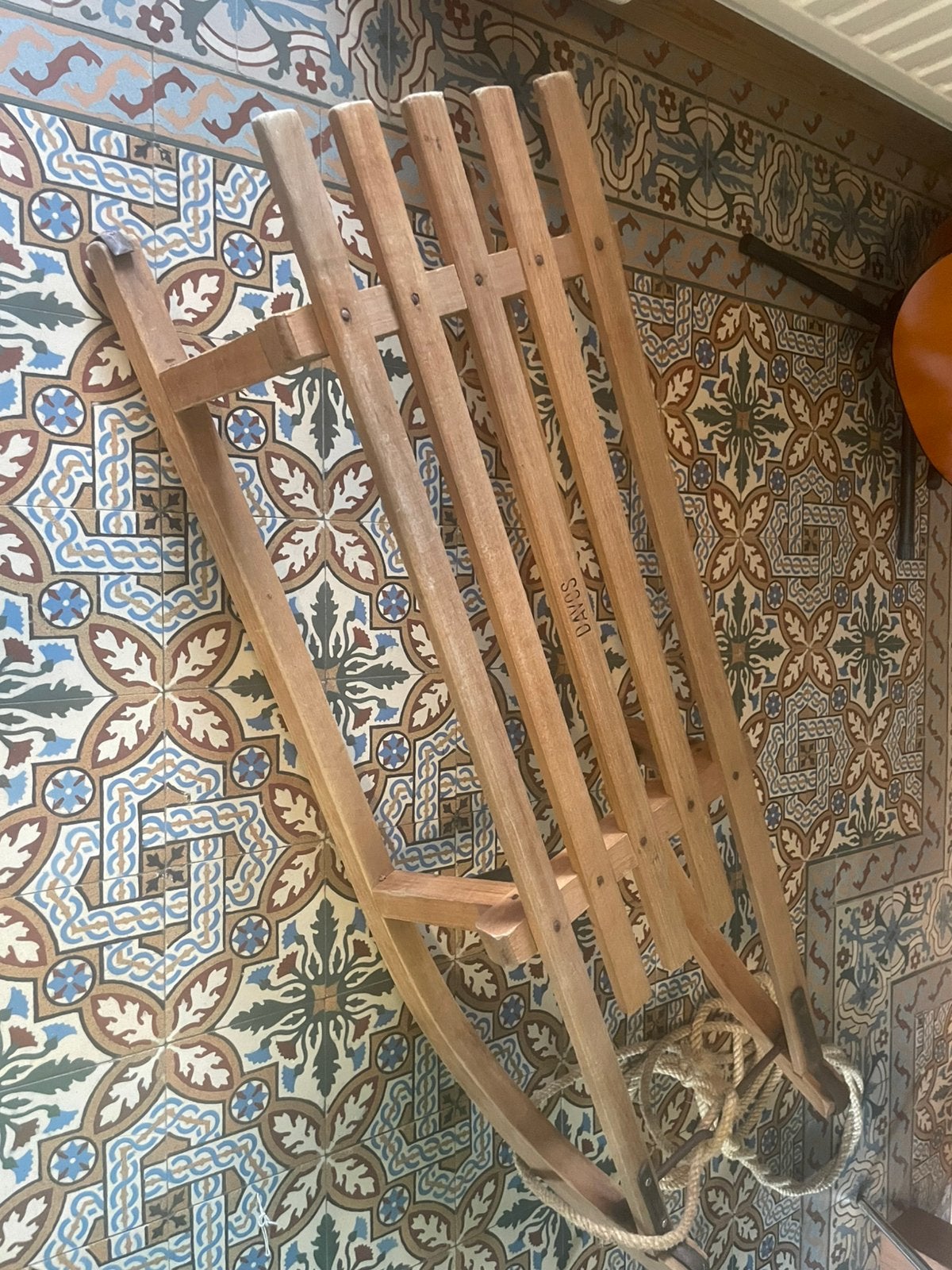 Klassieke houten Davos-slee / slede – In vintage staat, Kinderen en Baby's, Ophalen, Zo goed als nieuw, Hout