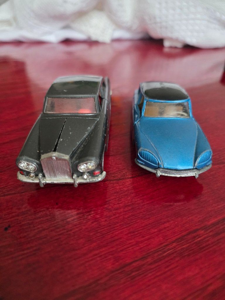 Polytoys 2 voitures, Hobby & Loisirs créatifs, Enlèvement, Utilisé, Voiture, Autres marques