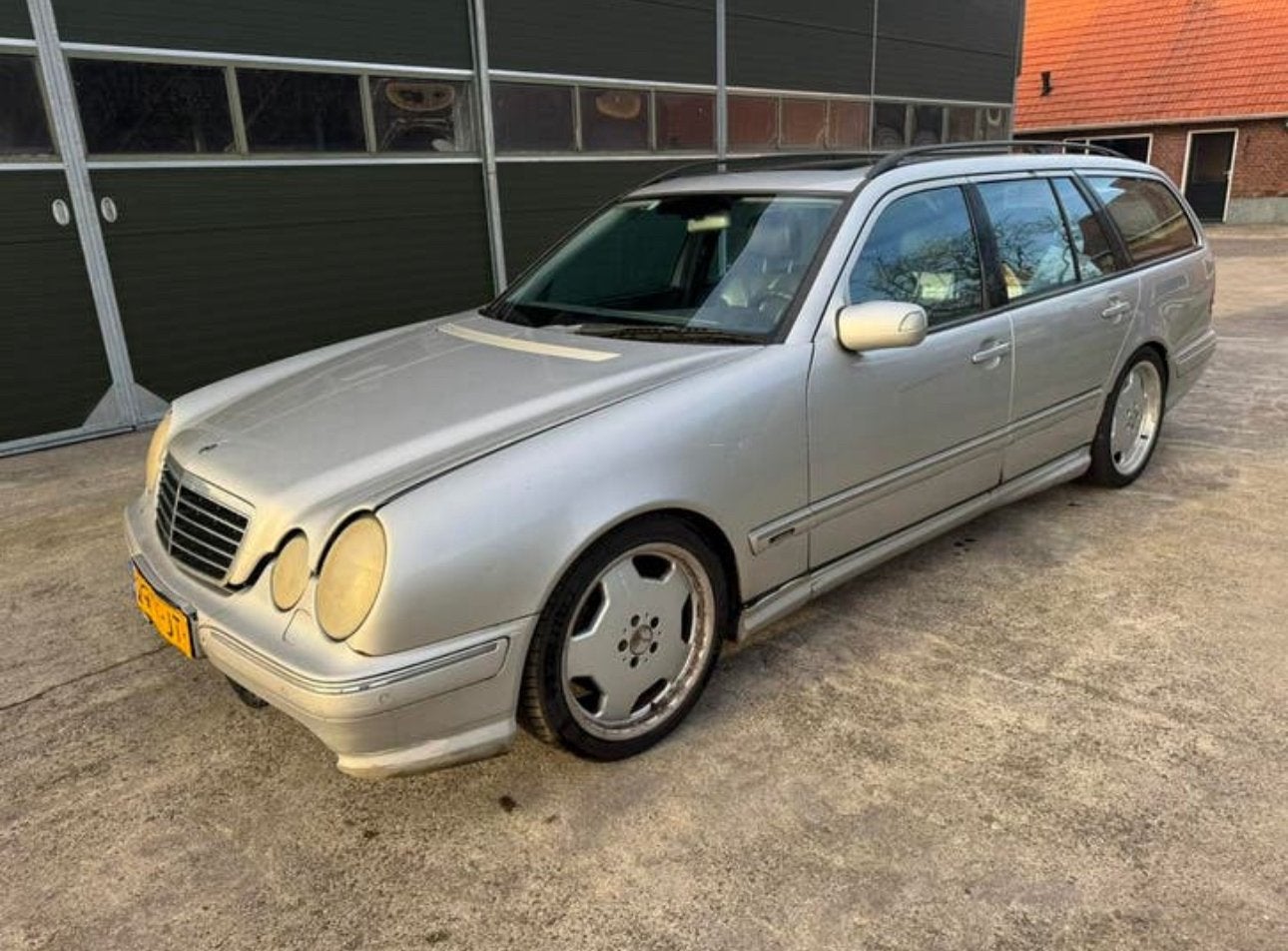 Mercedes E55 AMG 2001 V8 Option complète, Autos, Achat, Cruise Control