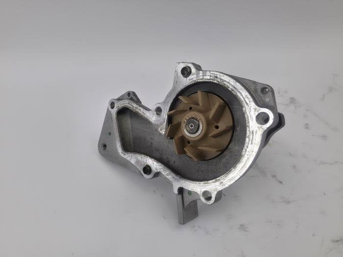 Pompe à eau d'un Ford Kuga, -, 3 mois de garantie, -, -
